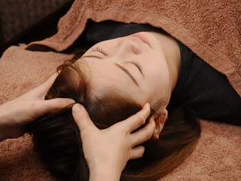 癒し処 ほのか 豊中店/極上炭酸ヘッドスパ