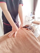 アリアーレ(ALIARE)/肩甲骨もしっかり！