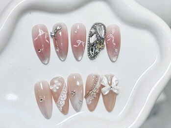 ネイルズ イロハ 新大久保店(NAILS 168)の写真/種類豊富なパーツ・カラーご用意◎人と被らないハイセンスなデザインをご提供◎人目を惹く華やかな指先に♪