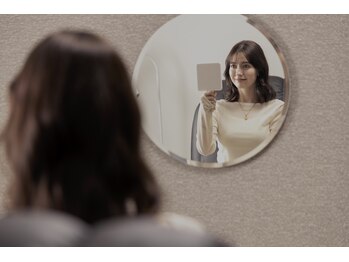 ミノシュ(MINoOS)の写真/瞳の色に合わせたデザインが得意◎瞳の色に合わせたカラーエクステのご用意も!要望通りの素敵なお目元に♪