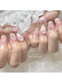リッシュ トロワ(RICHE trois)/マグネットガラスネイル!
