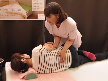 レディースカイロプラクティックカーム(calm)の写真/【オールハンド施術】骨盤の歪みを整えて、身体の不調を改善！猫背や姿勢を改善して、姿勢を美しく♪