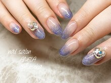 アネラ(ANELA)/スワロ盛りネイル