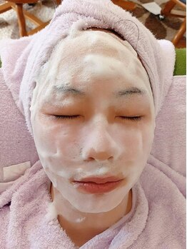 サロン ド マルミ(Salon de marumi)の写真/肌に優しい酵素洗顔で繰り返すニキビをケアし、ザラつきをしっかり解消！毛穴の奥の汚れまでスッキリ！