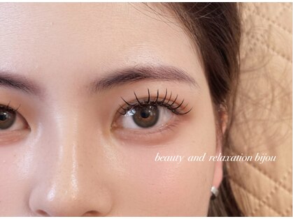 ビジュゥ 阪急夙川駅前店の写真