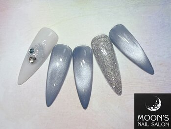 ムーンズ(Moon's)/