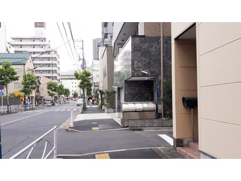 ポーラエステサロン ラ メール営業所/この路地を右に曲がります。