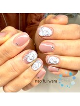 クリアー 日本橋小伝馬町(Clear)/毎月おすすめアートがアツい！