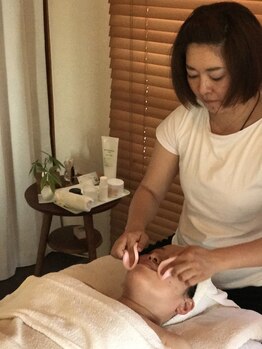 ネフェルティティ 緑地公園店(Nefertity)/◆パック落とし