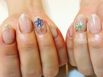 ネイルズ ララ(nails Lala)/シェルフラワー