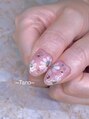 ネイルサロン タノ(Tano)&nbsp;色んなお花やりますが、マーガレットみたいな細い花びら可愛いぃ