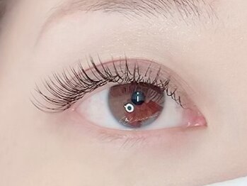 ユニゾン(Unison)/まつ毛の層が大切/マツエク