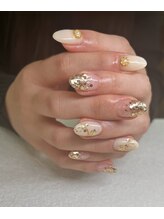 ラウレア(Laure'a)/ゴールドネイル