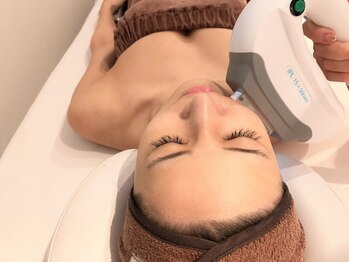 アムール 麻布十番(Amour)の写真/夏本番前に“つるすべ肌”仕込みを＊美肌育成全身脱毛（顔+VIO込）¥15000/シェービング込プラン¥18300