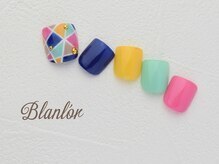 ブランロール 中目黒店(Blanl'or)/FOOT カラフル幾何学ネイル☆