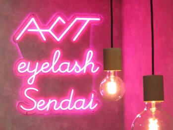 アクト アイラッシュ 仙台店(ACT eyelash)/可愛いネオンライトがお出迎え♪