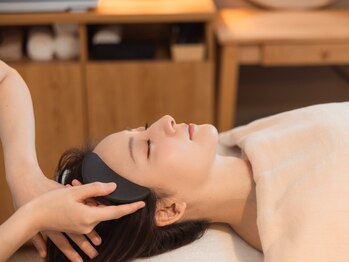 Pourtoiの写真/烏丸の隠れ家サロンで、五感が満たされる至福の頭皮ケアをご提供◎頭皮を緩め極上の癒しを♪