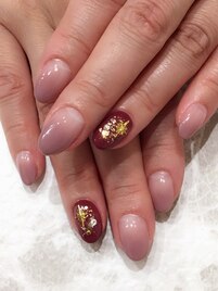 アクセントボルドーXmasネイル