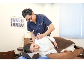 川西アクシス整体院(川西AXIS整体院)/肩甲骨はがし/骨盤矯正/肩こり