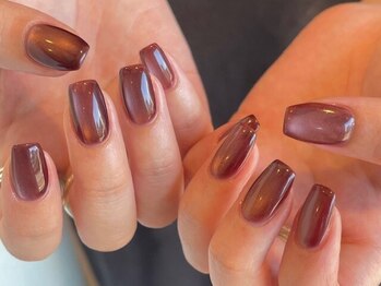 ジヴェリ(ZIVELI)の写真/【シンプルでも妥協しない】絶妙ニュアンスカラーで“私らしさ”を指先に！