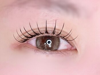 エムスタイルの写真/【&healthy￥8800～】マツエク＋まつパの最新技術！長さもカールも叶え大人女性の魅力を2倍引き出します♪