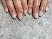ハレトキネイル(haretoki nail)/白グラデーションネイル
