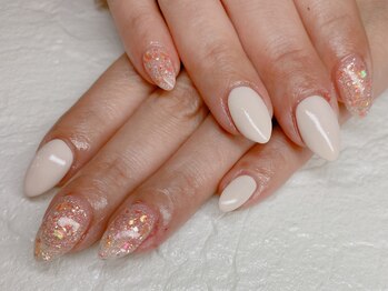 ネイルキュート アンド クールラッシュ 亀有店(nailcute & CoolLash)/ワンカラーにお色追加♪