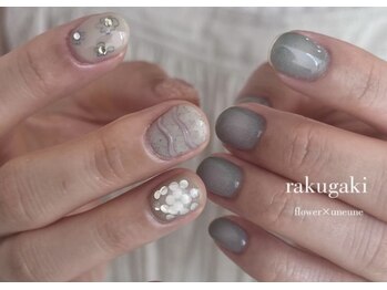 店内サンプルつけ放題