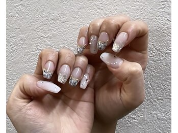 ジェイノヴァール(Jnovart)/