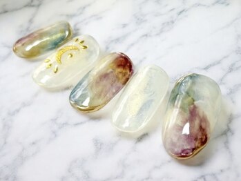 リリー(Lilly)/ニュアンスアートデザイン