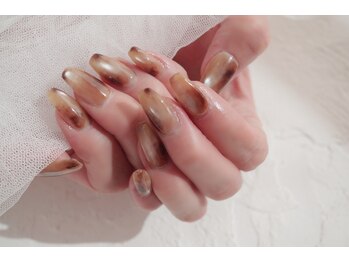 ネイル フライガール(nail FLY GIRL)/べっ甲×うるうるマグ