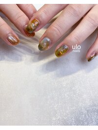 透明感と光のネイル