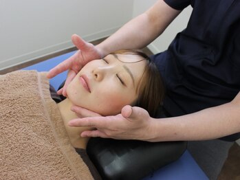 イコット(icotto)/フェイスラインにアプローチ