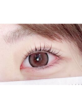 ナチュラル上品な目元にしたい