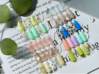 アンドネイルコロン(&Nail:)の写真/【初回ジェルオフ無料】サンプルデザインから選べる定額コース!毎月変わるデザインで飽きがこない◎