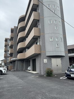 アレーズファイブフォー(A’LAISE54)/サロン場所