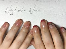 ニーナ(27)/おしゃれなアシンメトリーネイル