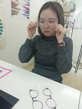 フラワーファクトリーズ/顔タイプ診断の様子