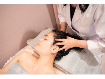 スパニックフルール(spanic Fleur)/痛気持ちいヘッドスパ