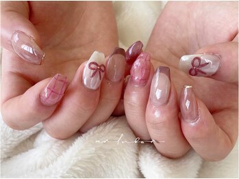 ぷっくりリボンネイル