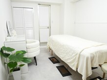 サロン リッカ(SALON RIKKA)の雰囲気（白を基調としたプライベートな空間）