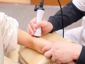 痛みの改善なら!のぎのもり接骨院【全身の関節の痛み/腰痛/頭痛/首肩/肘】/のぎのもり接骨院 | 肘の施術