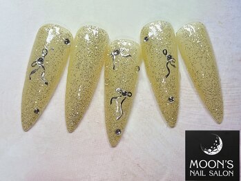 ムーンズ(Moon's)/