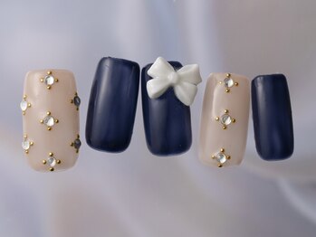 ジェミーネイル シンジュク(Jemiy nail shinjuku)/大人シンプル冬ビジュー¥8480