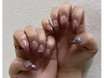 ジェイノヴァール(Jnovart)/