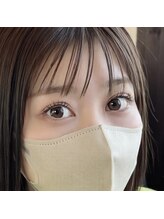 アオゾラヘアーヒカリノモリ(AOZORA HAIR hikarinomori)/ピーナッツロッドで韓国風の目元