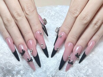 ナナネイル(Nana Nail)/ピンクXブラックフレンチ