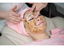 カサブランカ(CASABLANCA)/MONNALIハーブピーリング