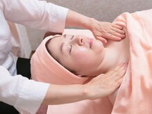 ホーリーハウス(Holy House)/デコルテマッサージ