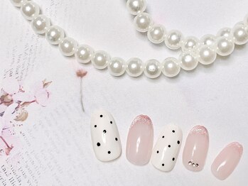 水玉好きネイル